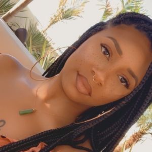 Meet your Posher, Bre